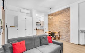 Ris161 -Modern Apartment Equipped With All Comfort-